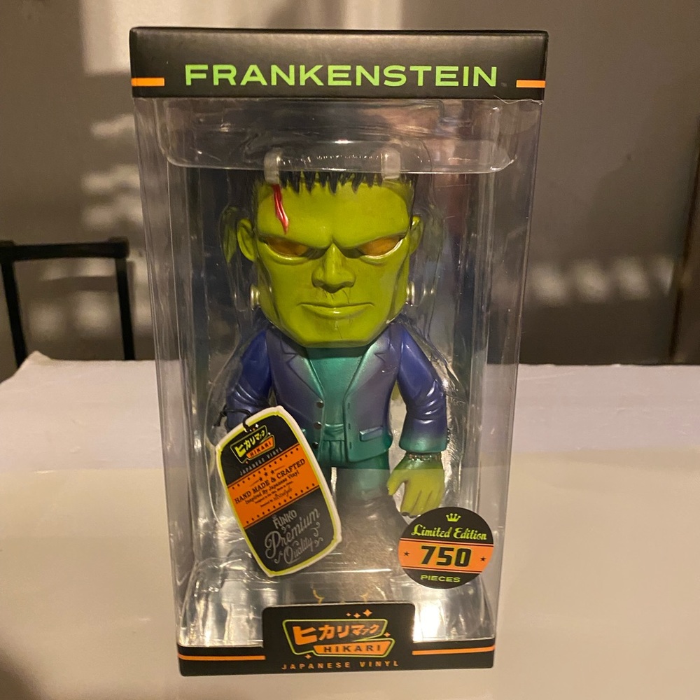 Funko  Hikari universal monsters metallic Frankenstein figurine LE 750 pcs